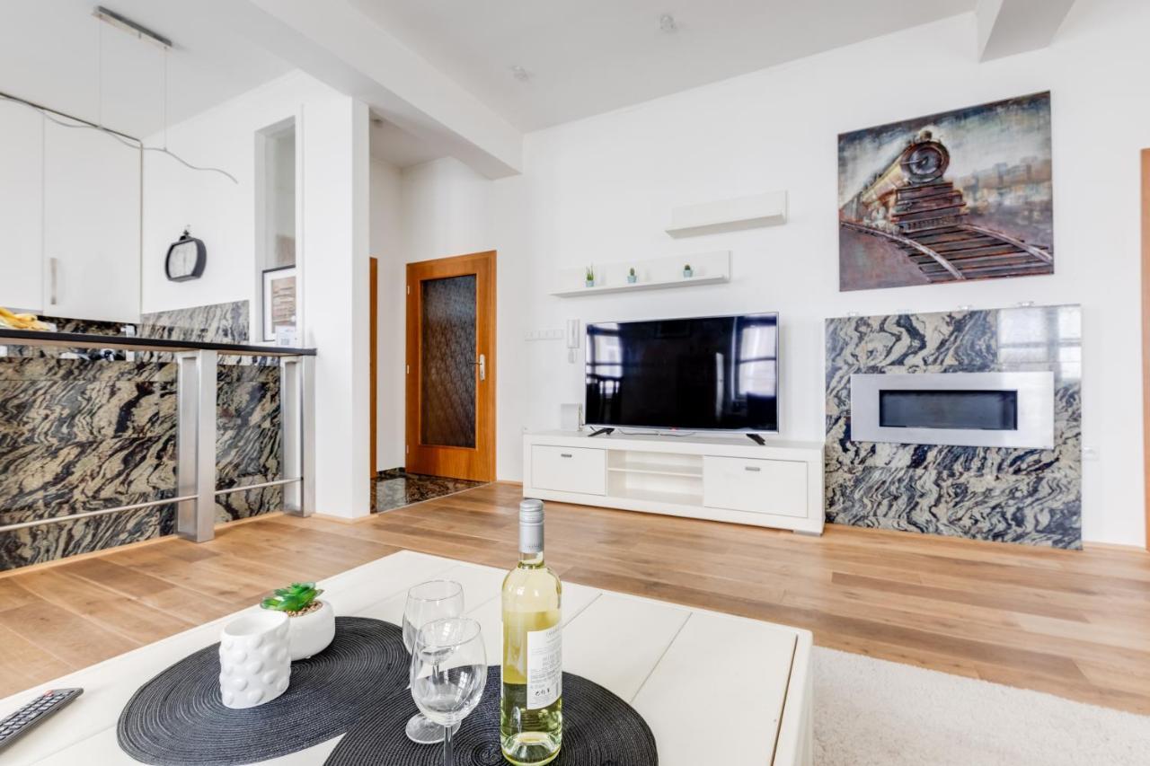 Apartmán Luxury & Quiet Charming 2bds Near River - Nek2nd *