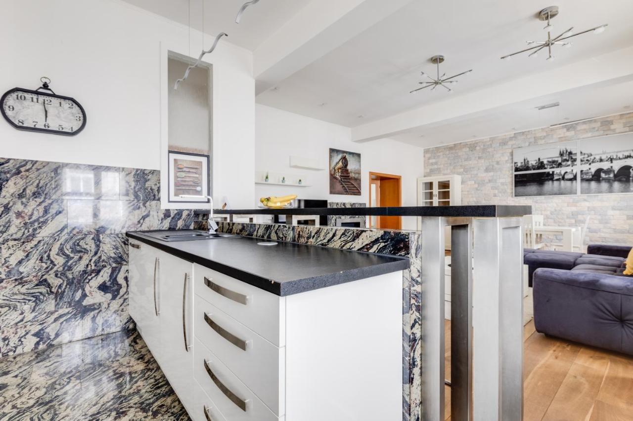 Luxury & Quiet Charming 2bds Near River - Nek2nd Apartmán Prague